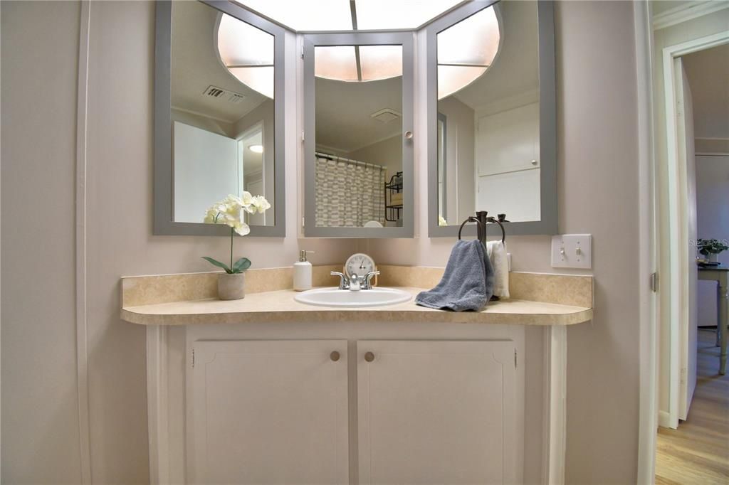 En Venta: $185,000 (2 camas, 2 baños, 1220 Pies cuadrados)