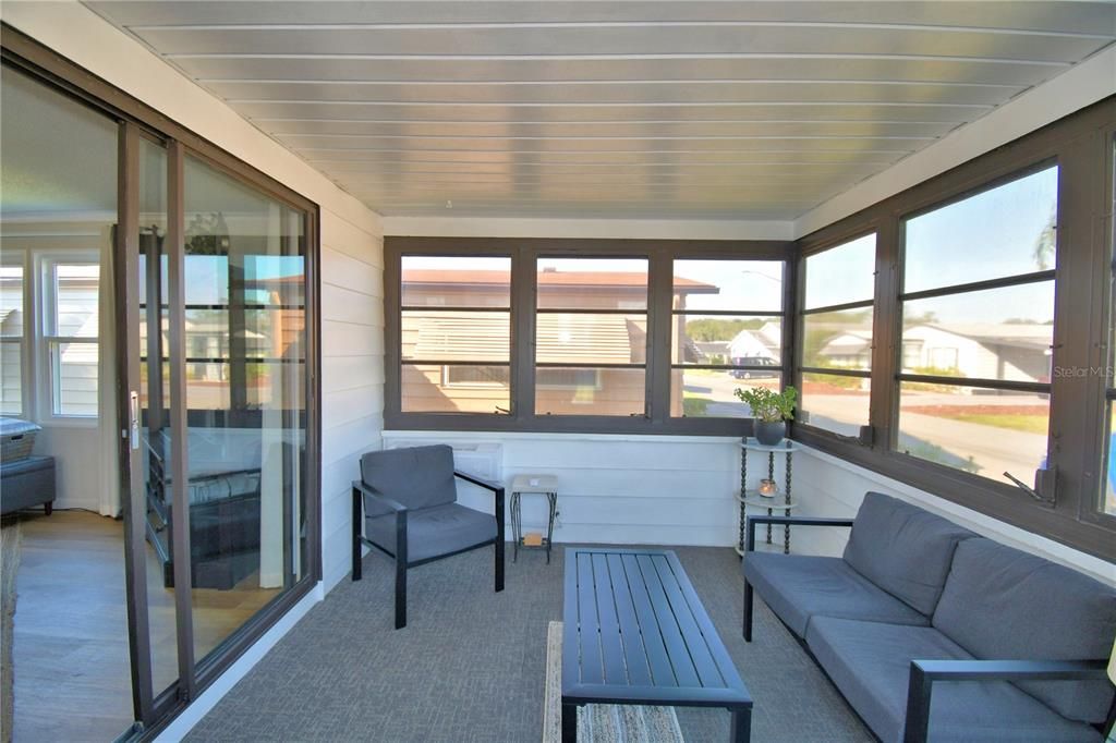 En Venta: $185,000 (2 camas, 2 baños, 1220 Pies cuadrados)