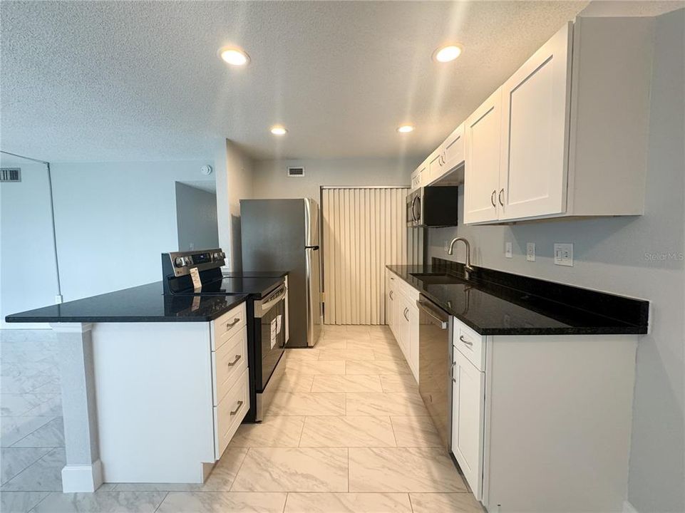 For Rent: $1,850 (2 beds, 2 baths, 1100 Square Feet)