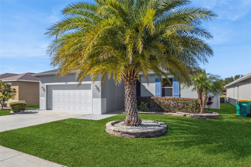 For Sale: $349,900 (3 beds, 2 baths, 1901 Square Feet)