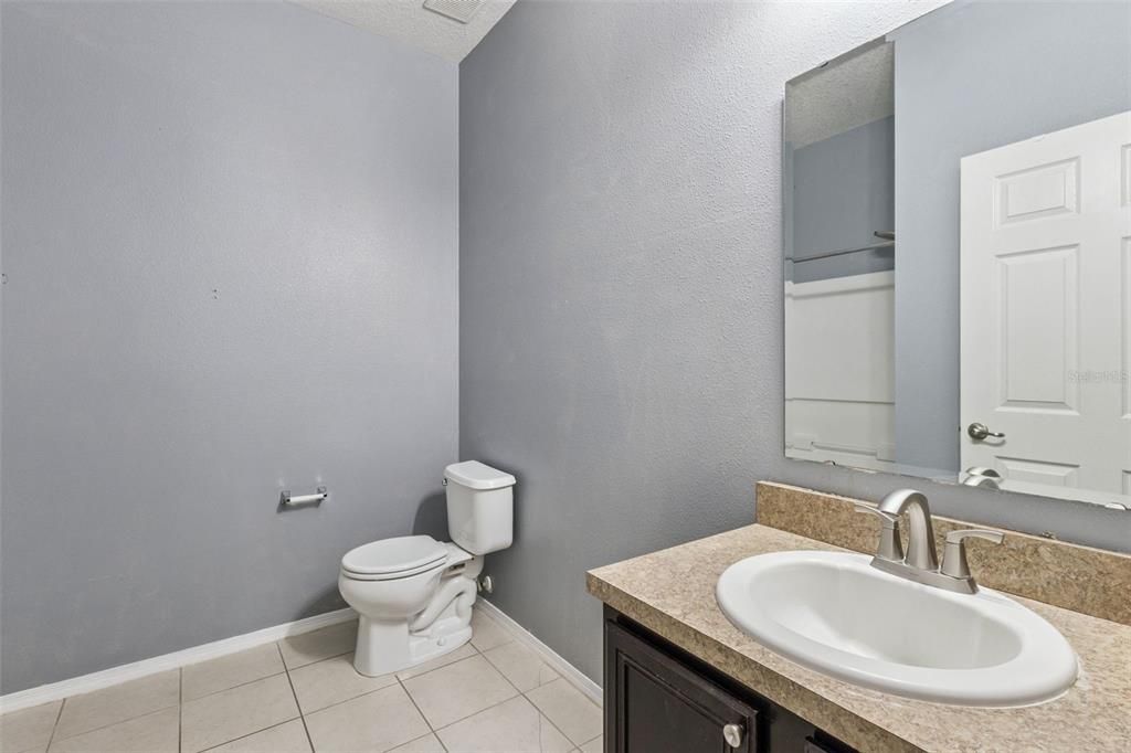 For Sale: $349,900 (3 beds, 2 baths, 1901 Square Feet)