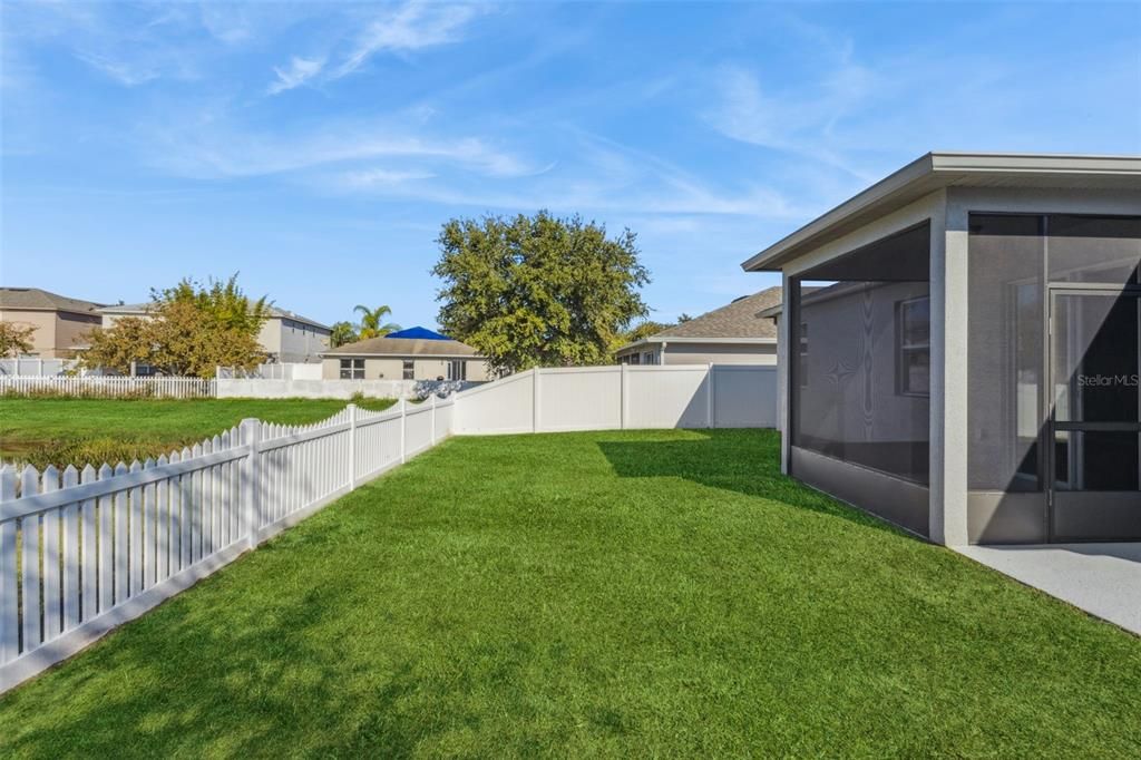 For Sale: $349,900 (3 beds, 2 baths, 1901 Square Feet)