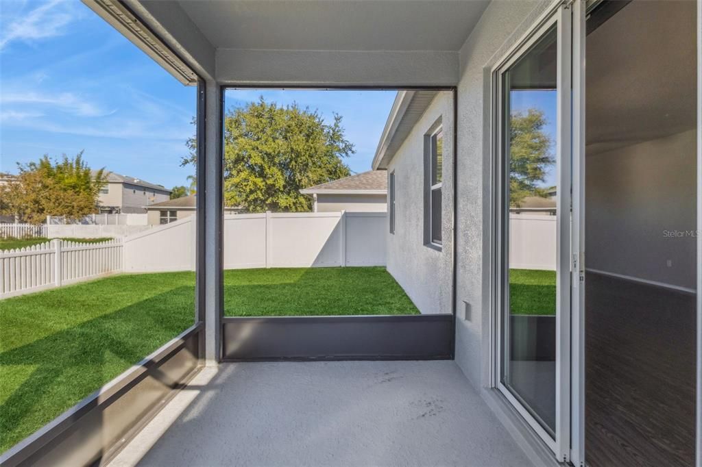 For Sale: $349,900 (3 beds, 2 baths, 1901 Square Feet)