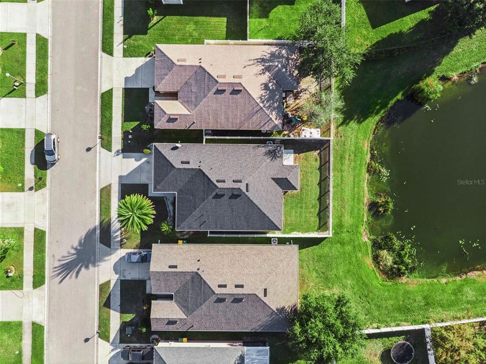 For Sale: $349,900 (3 beds, 2 baths, 1901 Square Feet)