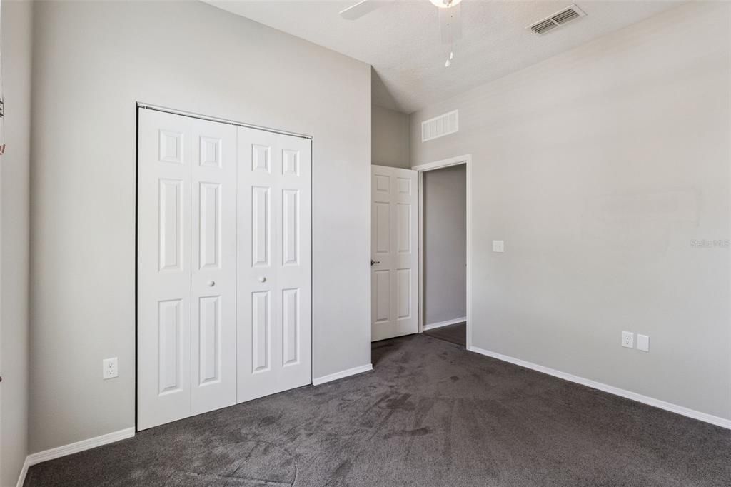 For Sale: $349,900 (3 beds, 2 baths, 1901 Square Feet)