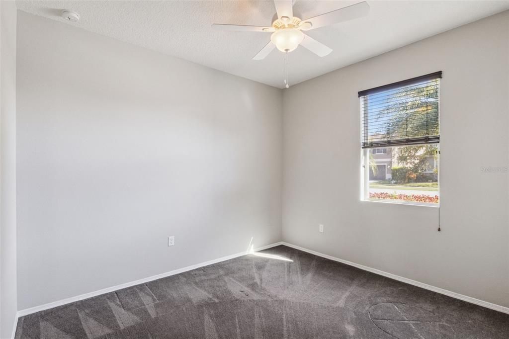 For Sale: $349,900 (3 beds, 2 baths, 1901 Square Feet)