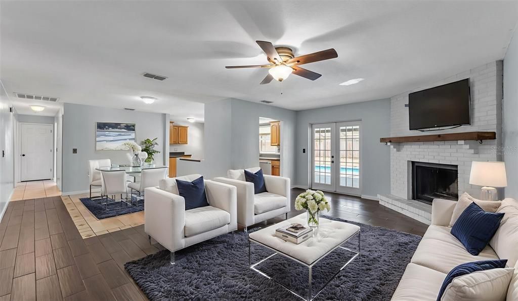 На продажу: $349,900 (4 спален, 2 ванн, 1670 Квадратных фут)