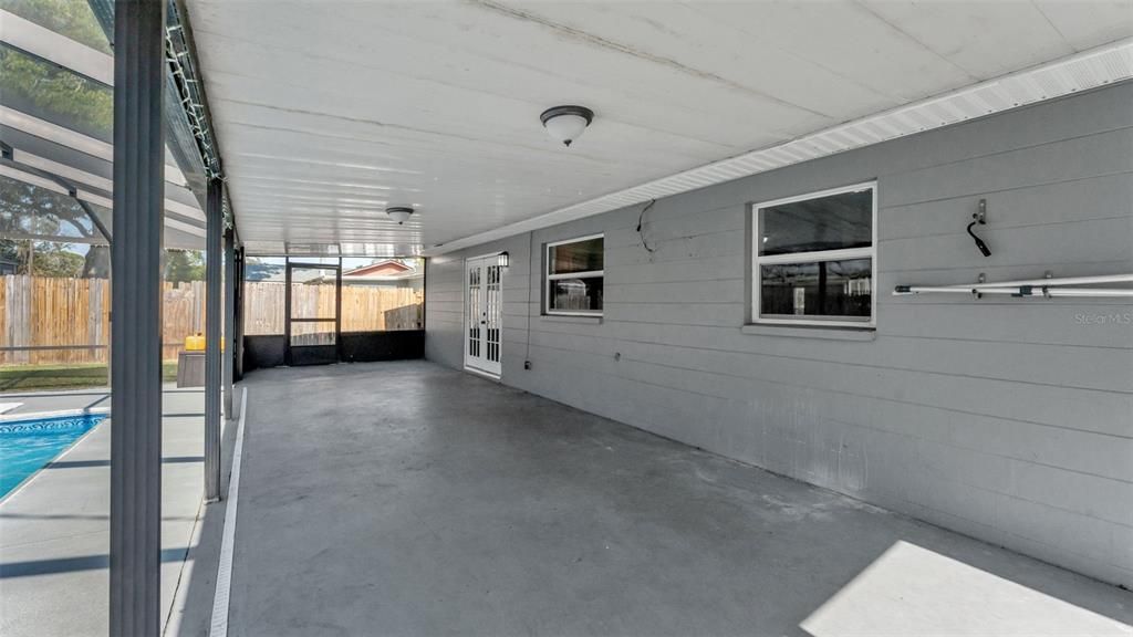 На продажу: $349,900 (4 спален, 2 ванн, 1670 Квадратных фут)