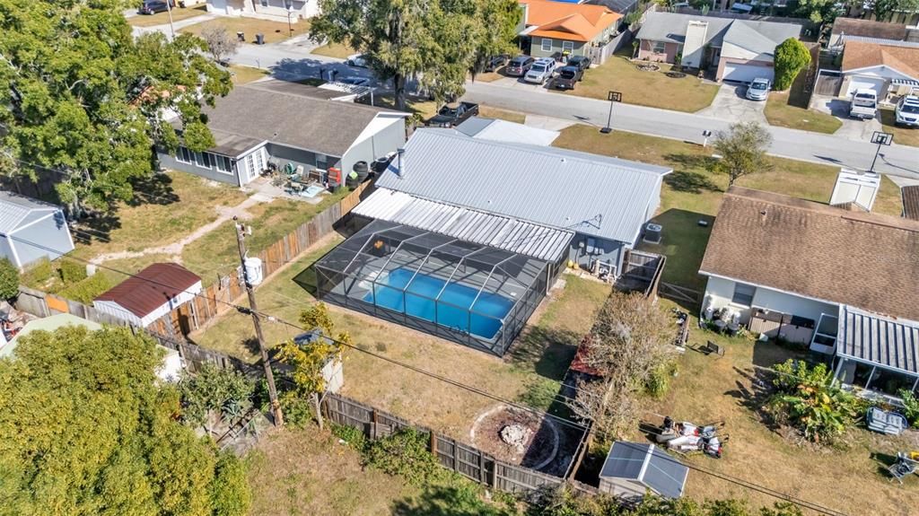 На продажу: $349,900 (4 спален, 2 ванн, 1670 Квадратных фут)