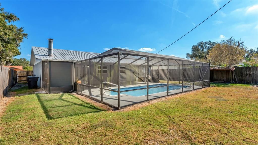 На продажу: $349,900 (4 спален, 2 ванн, 1670 Квадратных фут)