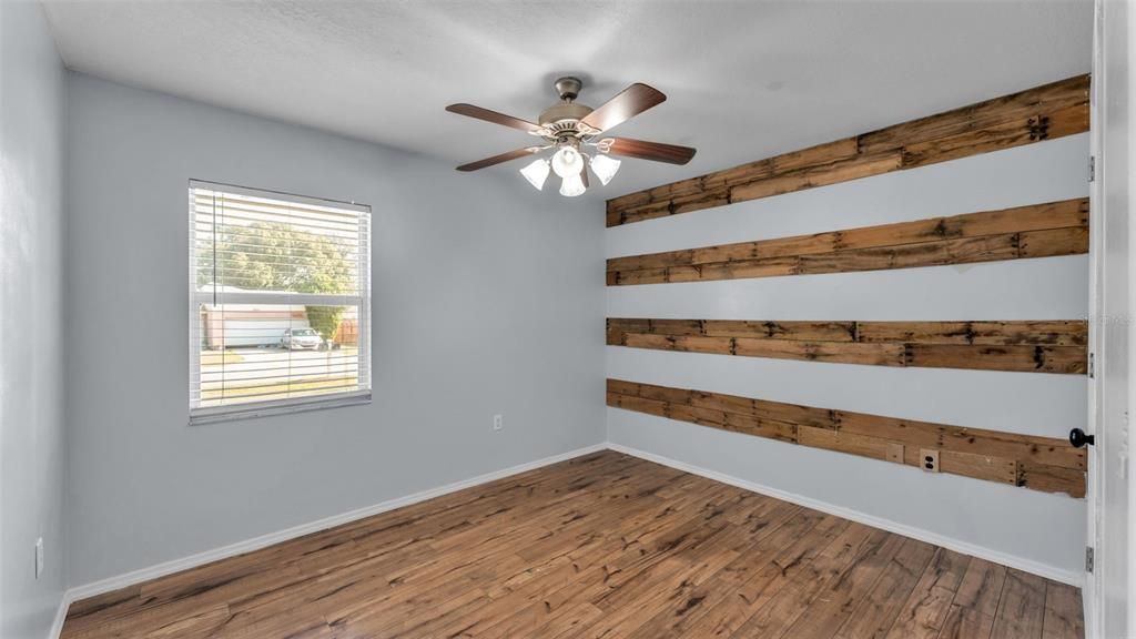 На продажу: $349,900 (4 спален, 2 ванн, 1670 Квадратных фут)