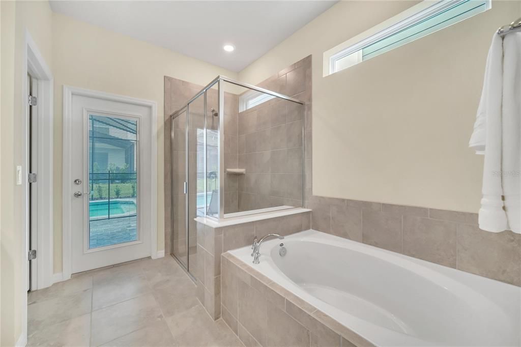 En Renta: $3,800 (6 camas, 4 baños, 3176 Pies cuadrados)