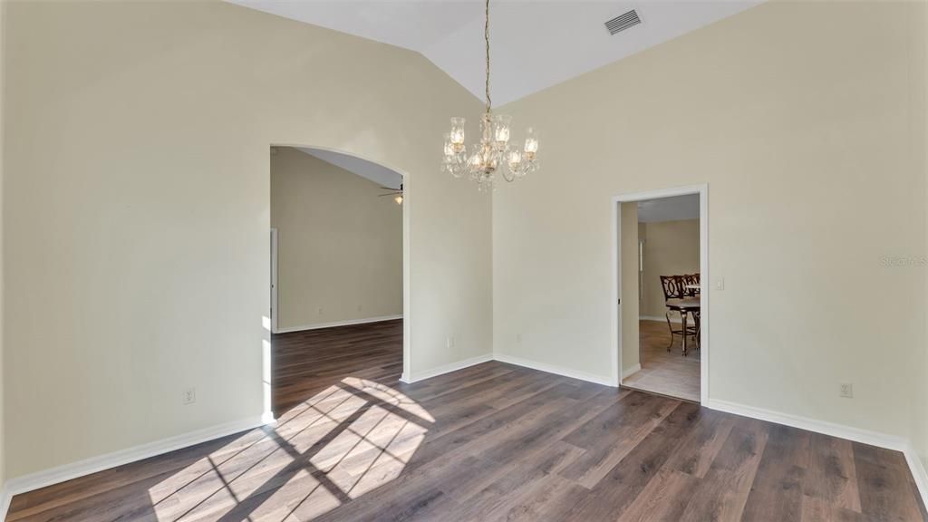 待售: $415,000 (3 贝兹, 2 浴室, 2892 平方英尺)