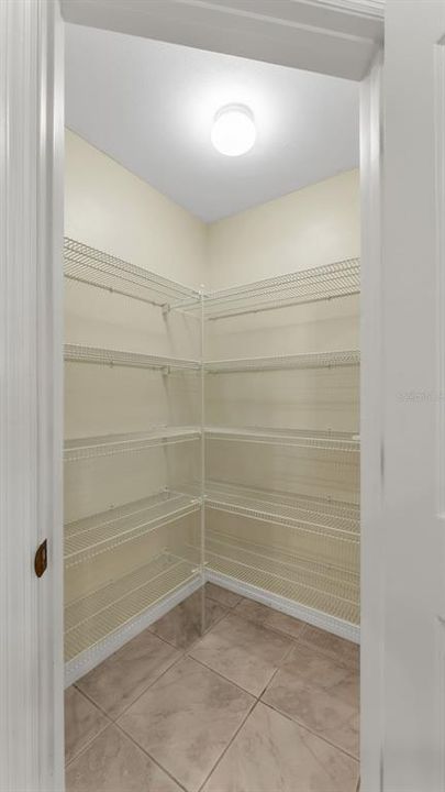 待售: $415,000 (3 贝兹, 2 浴室, 2892 平方英尺)