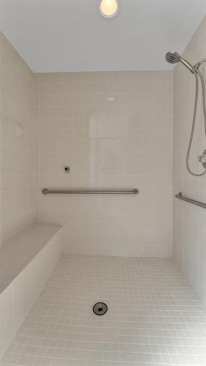 待售: $415,000 (3 贝兹, 2 浴室, 2892 平方英尺)