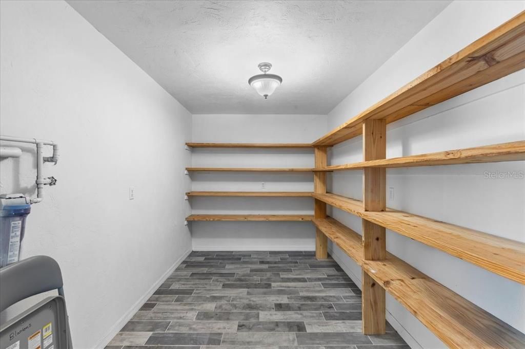 待售: $527,000 (5 贝兹, 3 浴室, 3204 平方英尺)