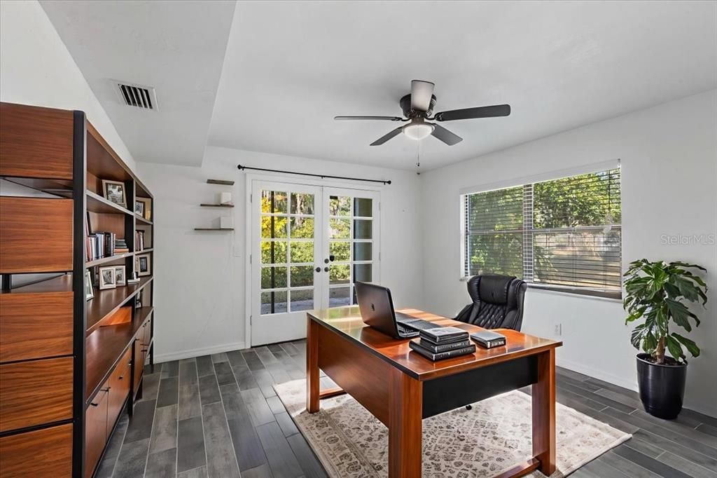 待售: $527,000 (5 贝兹, 3 浴室, 3204 平方英尺)