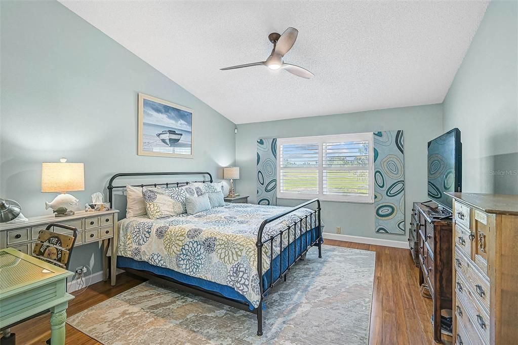 For Sale: $419,000 (2 beds, 2 baths, 1413 Square Feet)