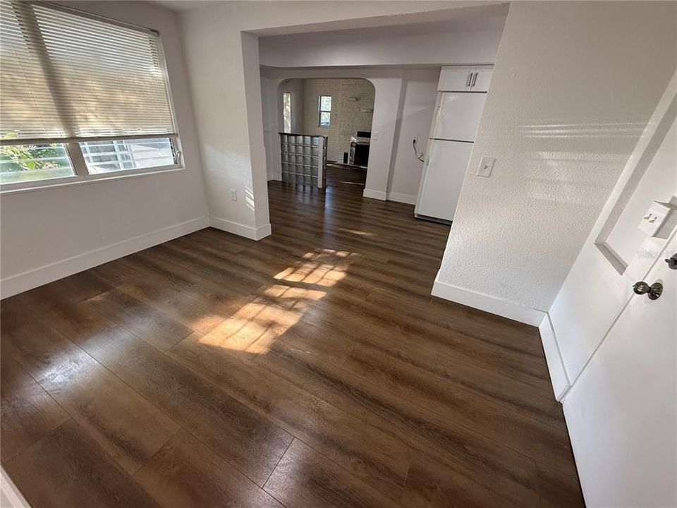 En Venta: $249,950 (3 camas, 2 baños, 1200 Pies cuadrados)