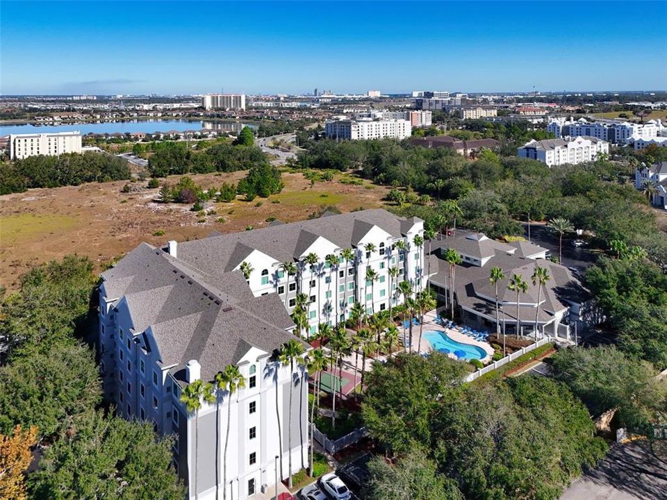 待售: $115,000 (1 贝兹, 1 浴室, 547 平方英尺)