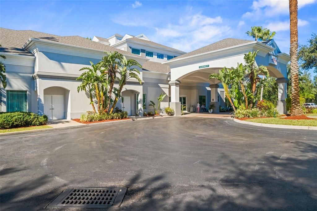 待售: $115,000 (1 贝兹, 1 浴室, 547 平方英尺)