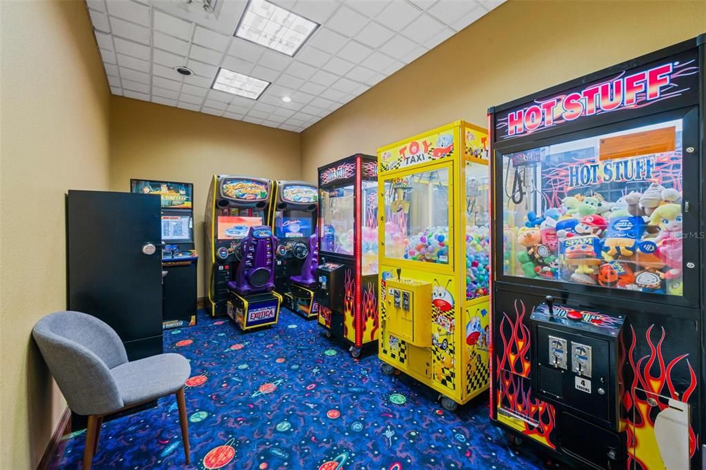 待售: $115,000 (1 贝兹, 1 浴室, 547 平方英尺)