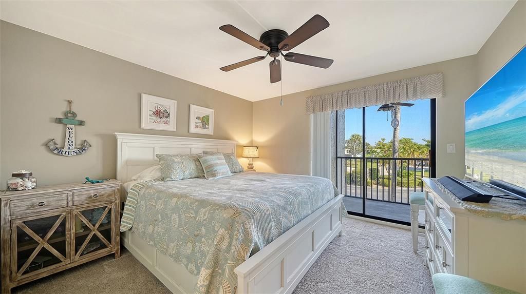 Active With Contract: $175,000 (2 beds, 2 baths, 1178 Square Feet)