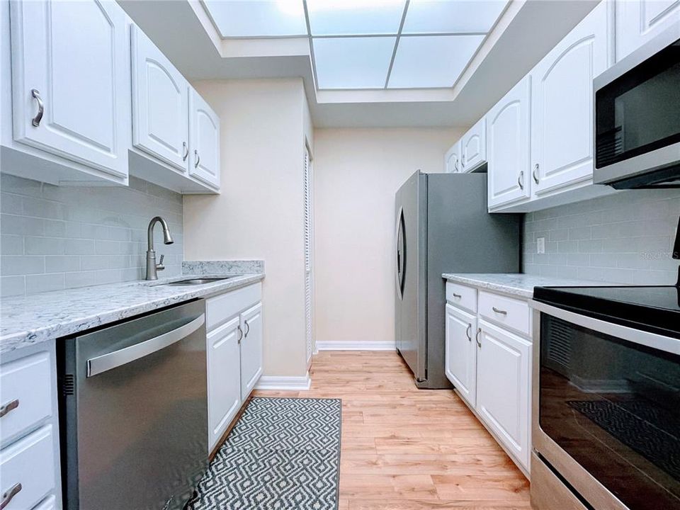 For Rent: $1,800 (2 beds, 2 baths, 1245 Square Feet)