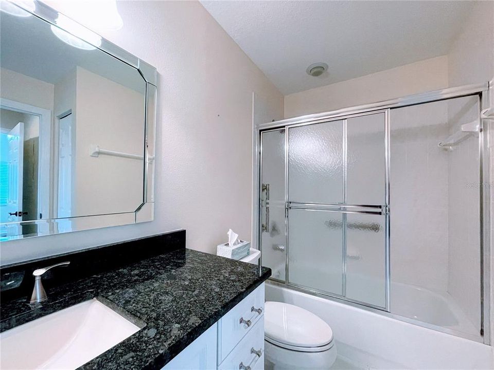 For Rent: $1,800 (2 beds, 2 baths, 1245 Square Feet)