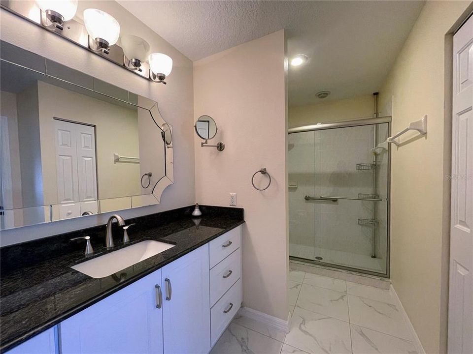 For Rent: $1,800 (2 beds, 2 baths, 1245 Square Feet)