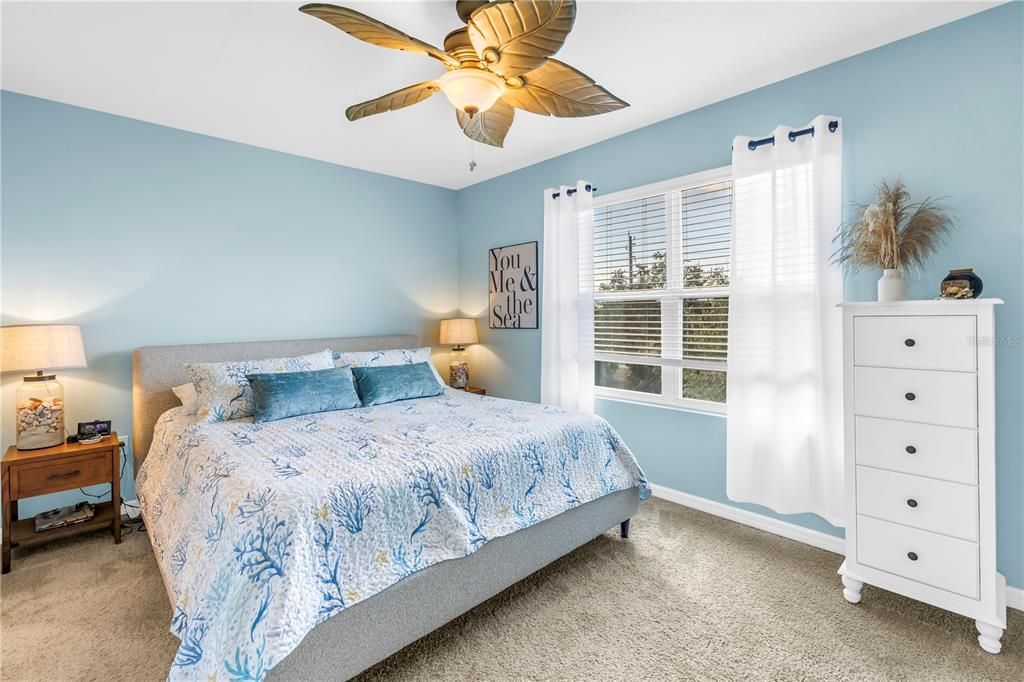 待售: $375,000 (3 贝兹, 2 浴室, 1724 平方英尺)