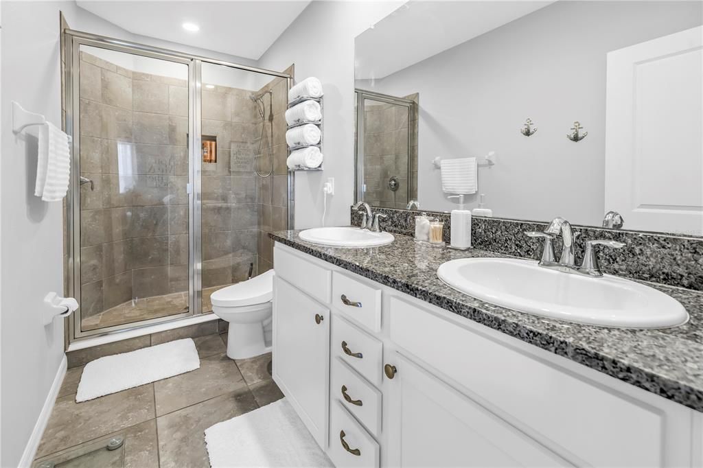 待售: $375,000 (3 贝兹, 2 浴室, 1724 平方英尺)