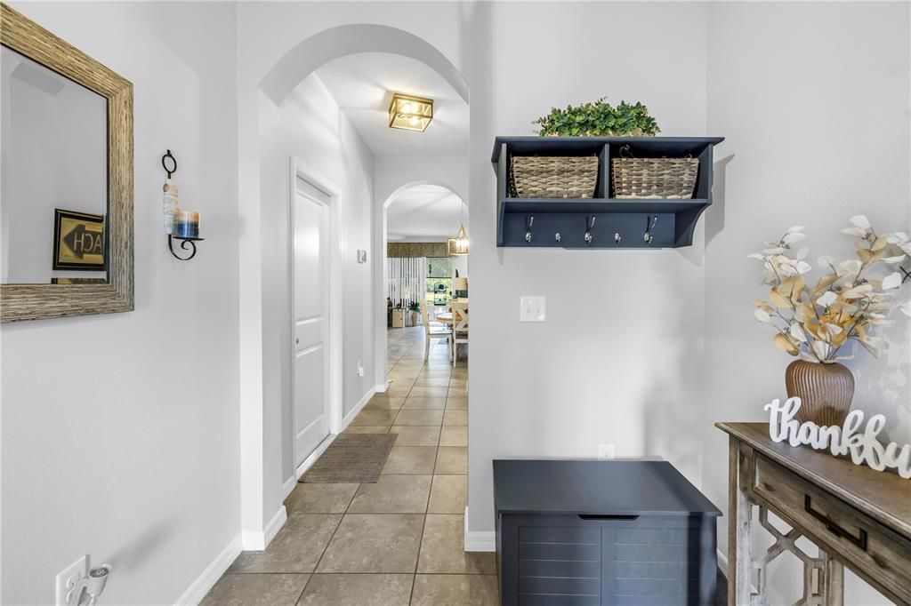 待售: $375,000 (3 贝兹, 2 浴室, 1724 平方英尺)