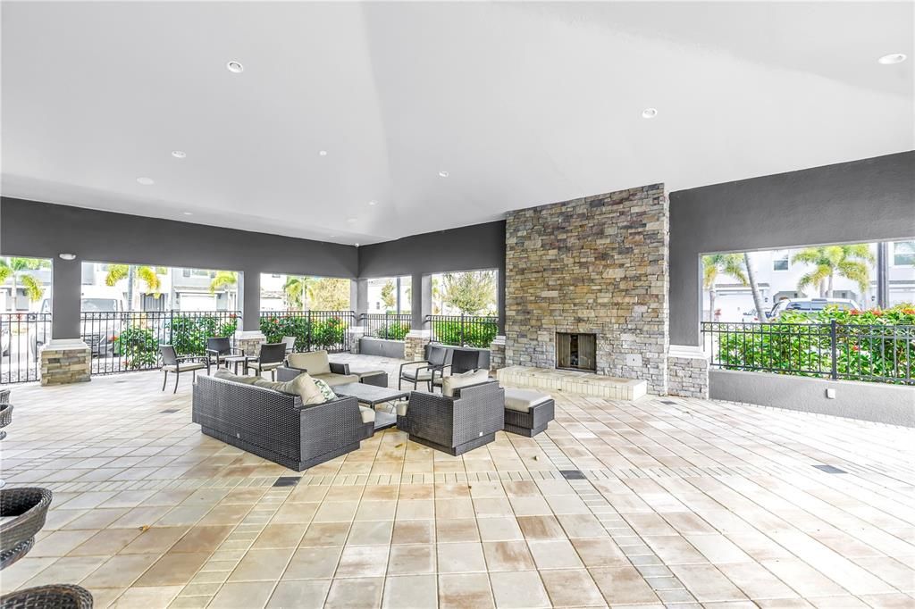 待售: $375,000 (3 贝兹, 2 浴室, 1724 平方英尺)