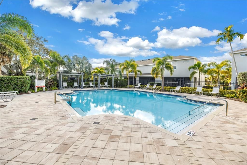 待售: $375,000 (3 贝兹, 2 浴室, 1724 平方英尺)