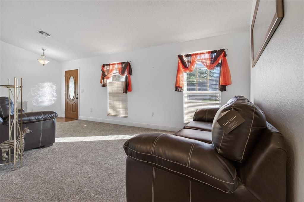 For Sale: $381,000 (4 beds, 2 baths, 1853 Square Feet)