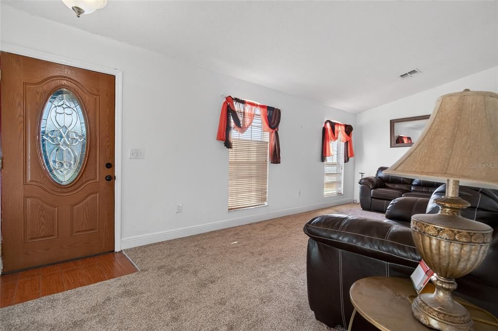 For Sale: $381,000 (4 beds, 2 baths, 1853 Square Feet)