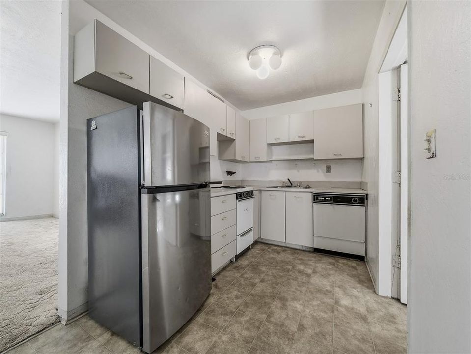 For Sale: $439,000 (3 beds, 2 baths, 1044 Square Feet)