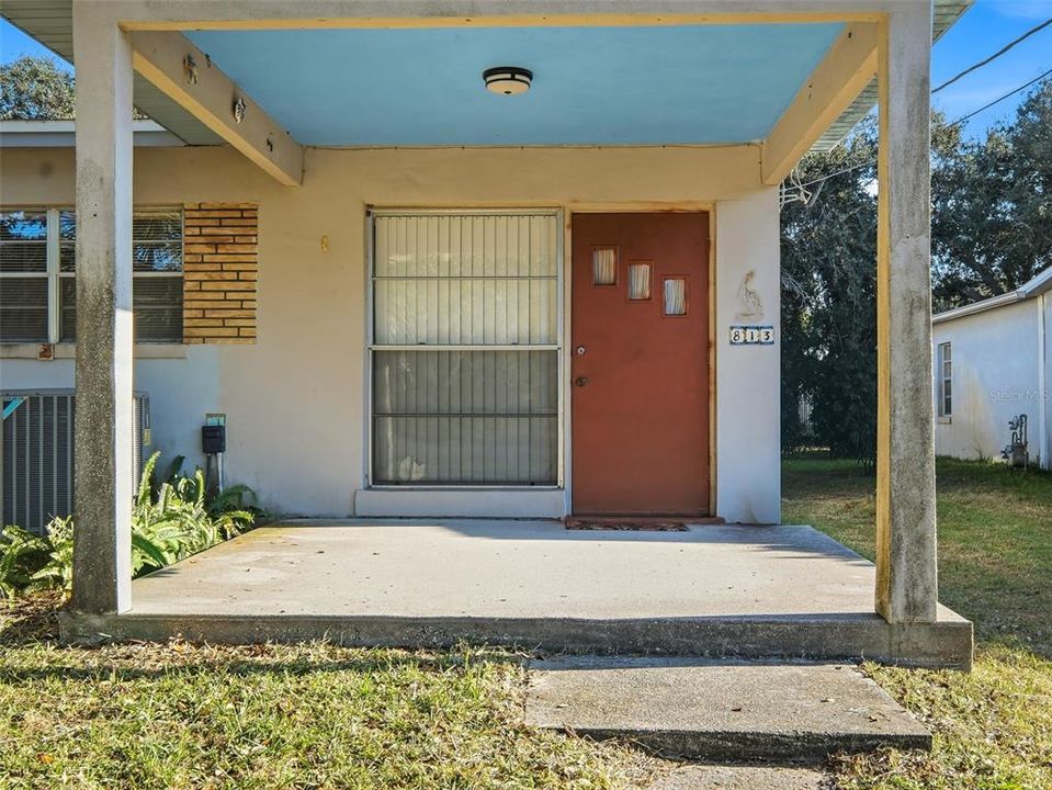 For Sale: $439,000 (3 beds, 2 baths, 1044 Square Feet)