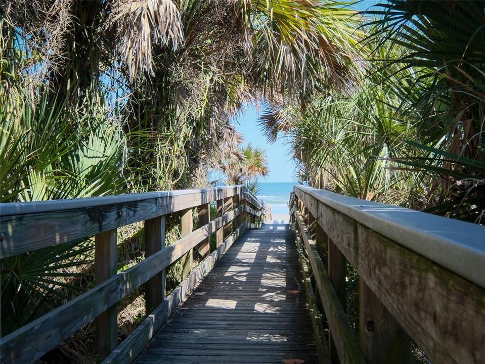 For Sale: $439,000 (3 beds, 2 baths, 1044 Square Feet)