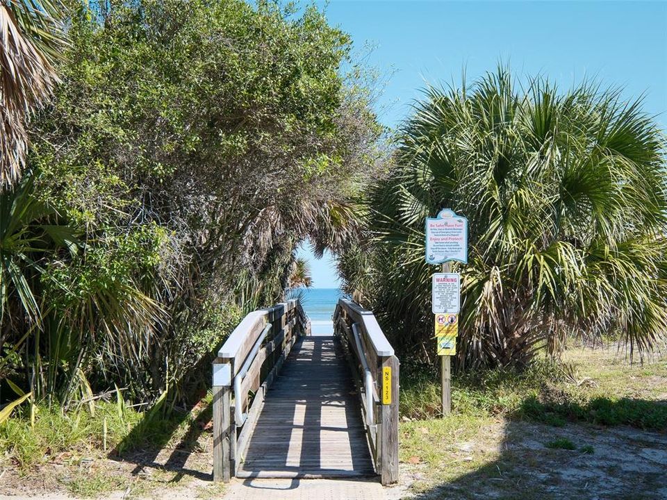 For Sale: $439,000 (3 beds, 2 baths, 1044 Square Feet)