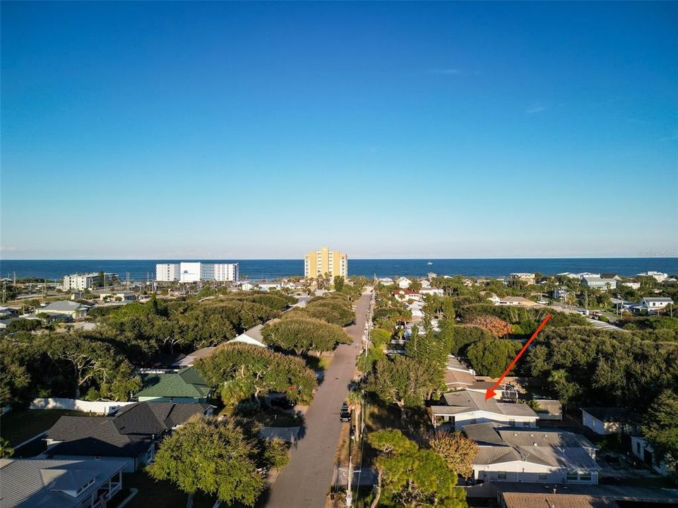 For Sale: $439,000 (3 beds, 2 baths, 1044 Square Feet)