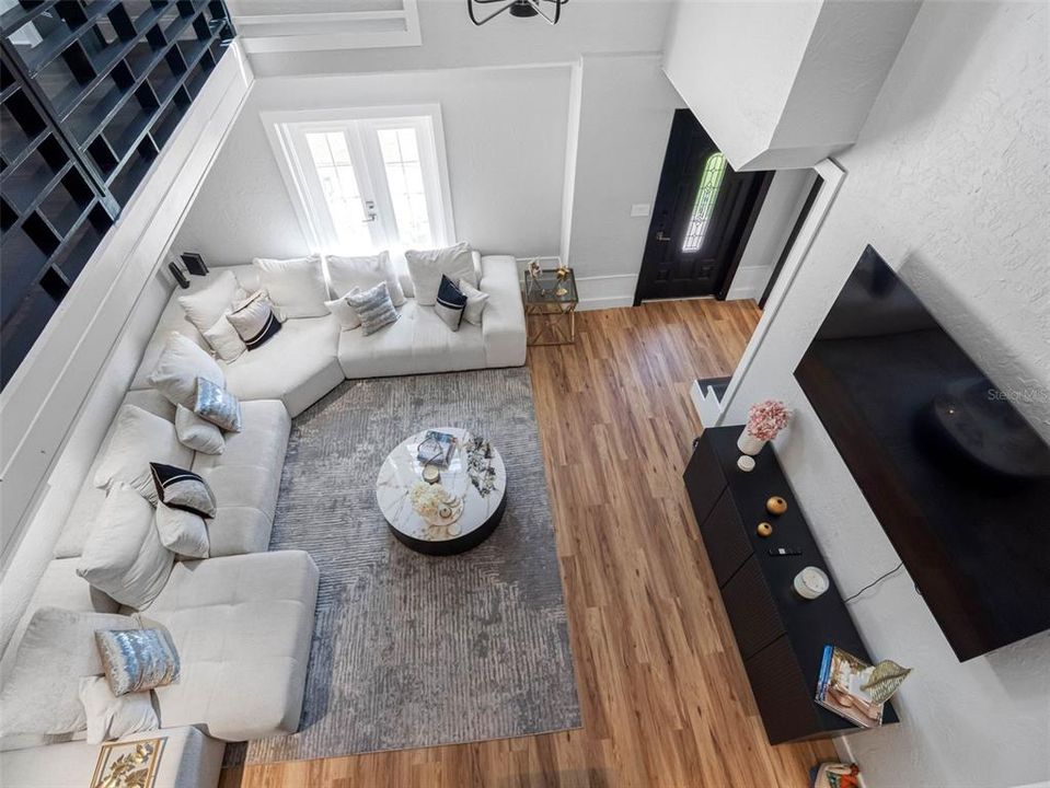 For Rent: $10,500 (3 beds, 2 baths, 3359 Square Feet)