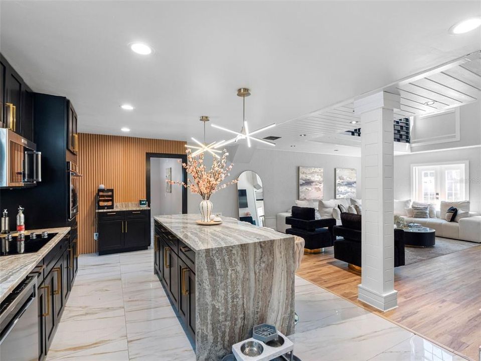 For Rent: $10,500 (3 beds, 2 baths, 3359 Square Feet)