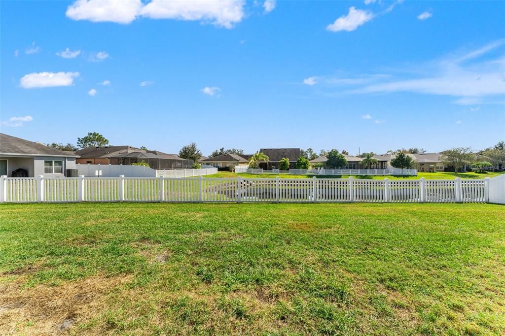 待售: $414,990 (4 贝兹, 2 浴室, 2080 平方英尺)