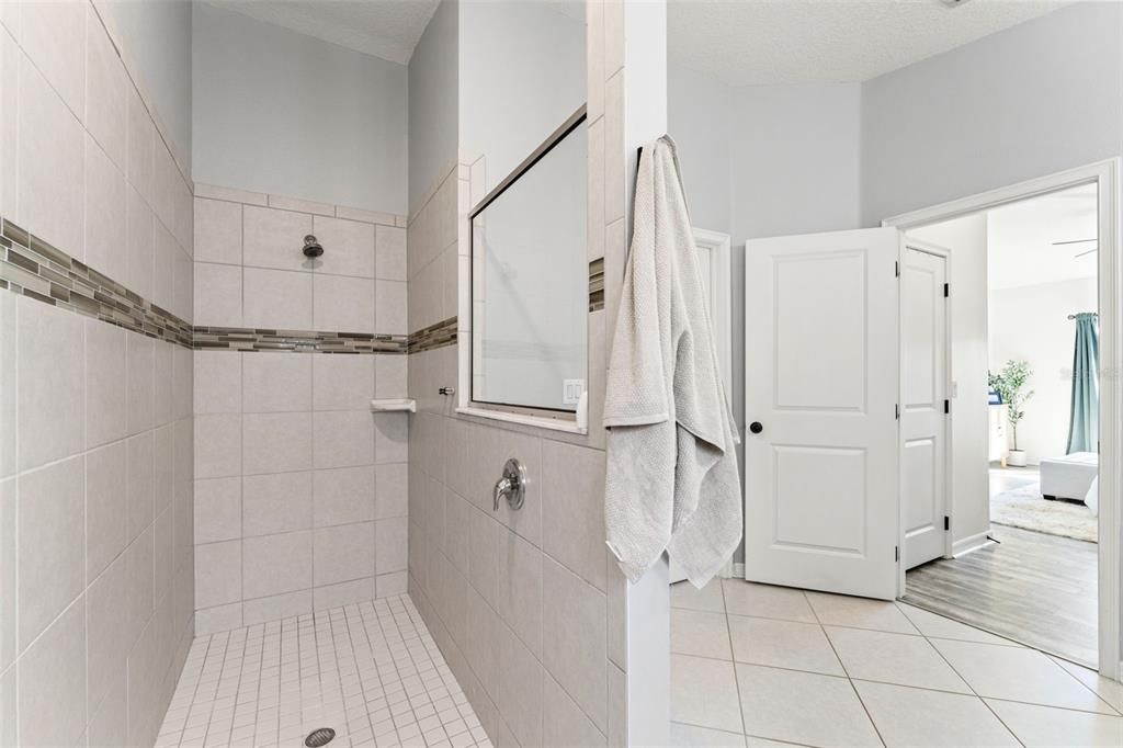 待售: $414,990 (4 贝兹, 2 浴室, 2080 平方英尺)