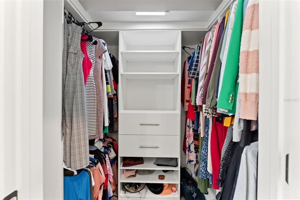 待售: $414,990 (4 贝兹, 2 浴室, 2080 平方英尺)