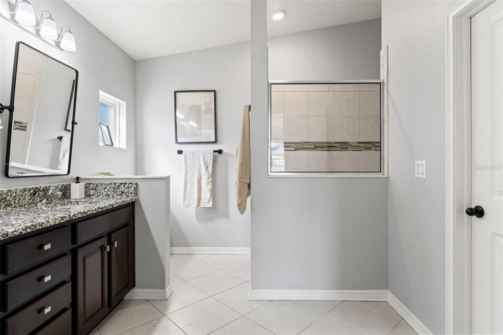 待售: $414,990 (4 贝兹, 2 浴室, 2080 平方英尺)