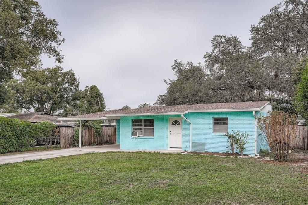 For Sale: $250,000 (3 beds, 2 baths, 1096 Square Feet)