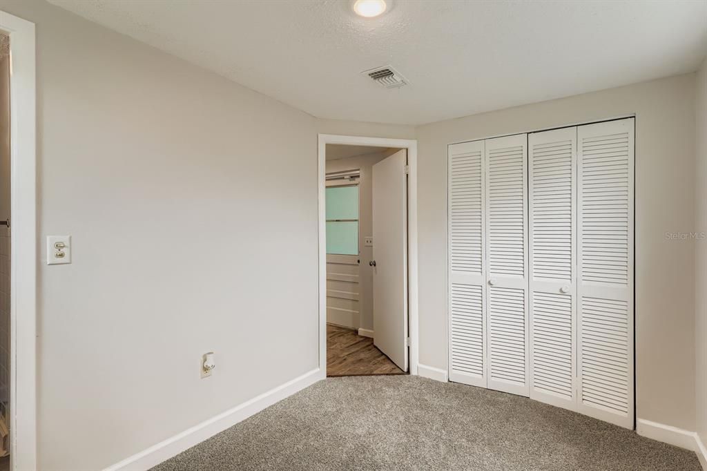 For Sale: $250,000 (3 beds, 2 baths, 1096 Square Feet)